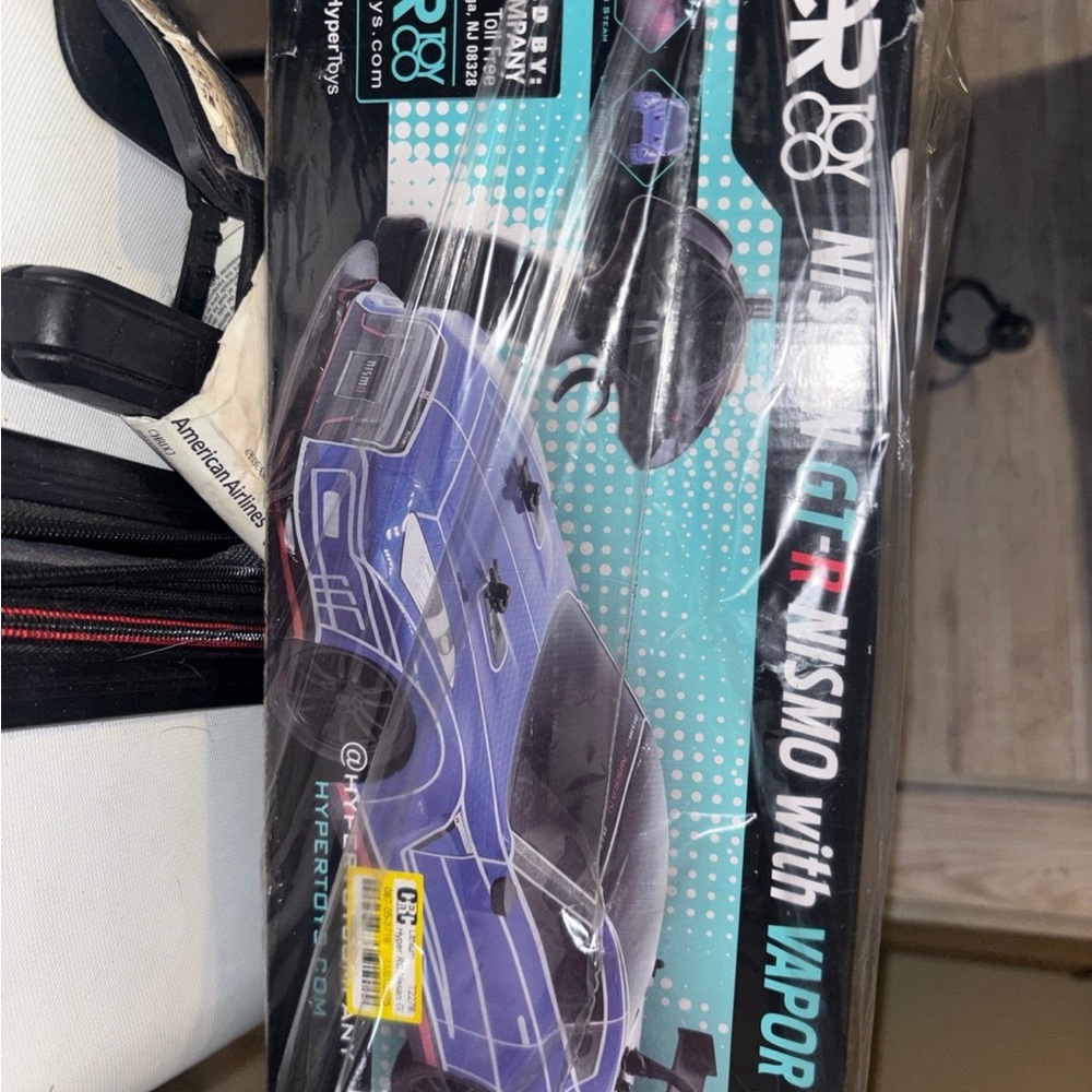 Nissan GT-R Toy Car in Blue - Picture 4 of 4